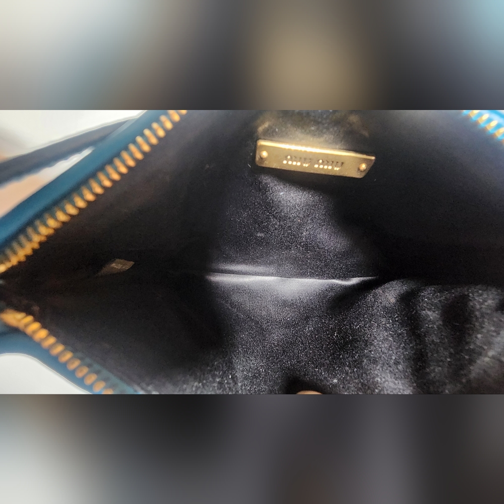 Miu Miu Pochette. Super puffy. - Picture 8 of 16